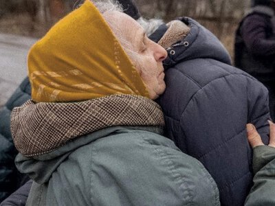 Неймовірний порятунок людей з прифронтової зони