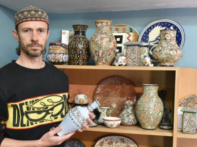 Кримський кераміст Рустем Скибін отримав премію імені Катерини Білокур за цикл «Qalqan/Щит»