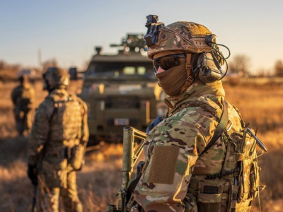 Переговори, гроші й армія: що замовчують чиновники просто зараз