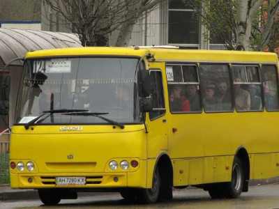 Було 10, а стане 20? Де в Україні удвічі підвищать вартість проїзду в маршрутках