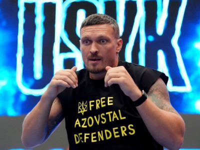 Менеджер обрав бій для Усика, який через війну став би величезною подією для українців