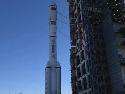 Китай встановив рекорд, запустивши три ракети Long March менш ніж за добу