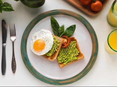 Що станеться з тиском, якщо регулярно пропускати сніданки