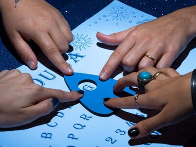 Ці тихі сигнали Всесвіту з'являються перед подіями, які все змінюють