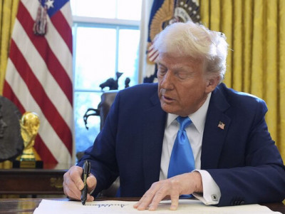 Трамп підписав оборонний бюджет на майже 1 трильйон доларів з дрібкою для України