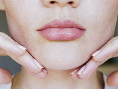 Як зменшити щоки і друге підборіддя в домашніх умовах: що насправді працює 