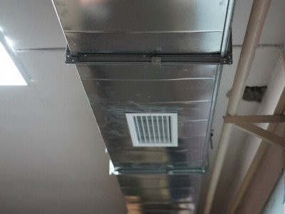 Скандал через вентиляцію у ліцеї: Брижинський звинувачує Білогуру і Пекур у бюджетній афері