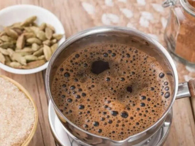 Смачна ароматна кава з кардамоном