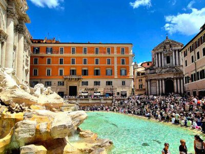 Кинути монетку стане дорожче: Рим вводить плату за наближення до фонтану Треві