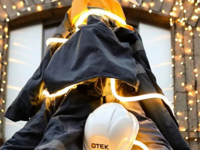 У Києві встановили особливу різдвяну ялинку