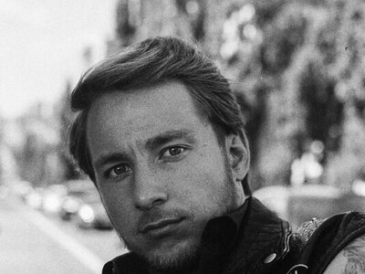 Колишній «Холостяк» Терен перестав приховувати нові стосунки