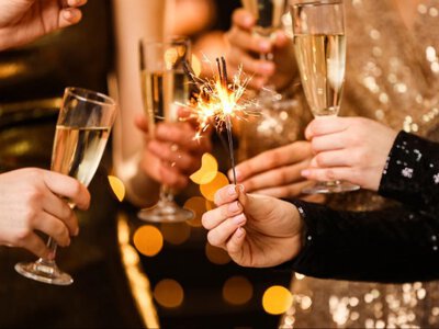 У жодному разі не робіть цього у новорічну ніч: 6 речей, які притягнуть біду і