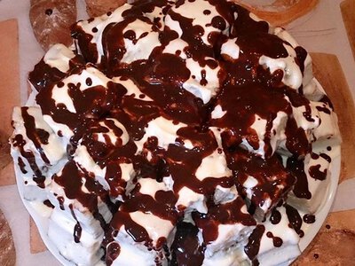 Один шматок — і ви не зупинитесь: у чому секрет торта Графські руїни