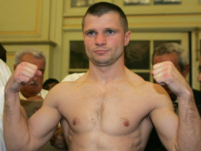 Не Усик і не Ломаченко: який український боксер першим після Кличків став чемпіоном світу