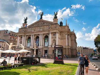 Мільярди на фронт: як громади Львівщини підтримують ЗСУ без паузи