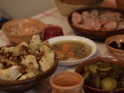 До борщу і шпундру подавали: як українці бережуть народні традиції