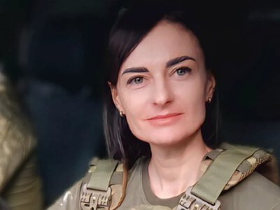 Вчителька англійської рятує воїнів на передовій: історія незламної жінки