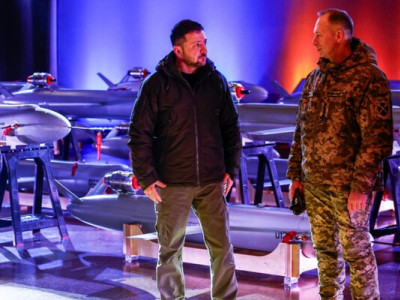 У Міноборони РФ заявили про атаку 16 дронів на Крим, у соцмережах пишуть про вибухи в Джанкойському районі та Кіровському