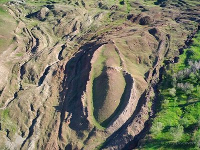 Знахідки в Туреччині знову повернули дискусію про Ноїв ковчег: археологи говорять про сліди давньої людської діяльності