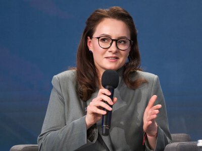 Вчителям підвищать зарплати: коли очікувати і які зміни