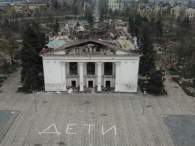 Влада РФ відновила театр на місці масової загибелі людей в Маріуполі