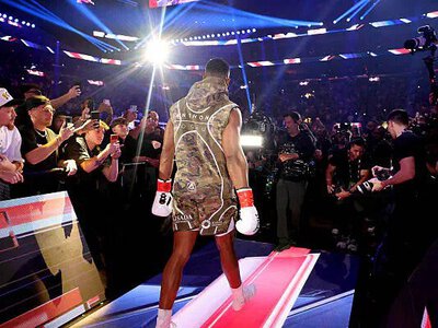 Ентоні Джошуа потрапив у жахливу ДТП. Відомі подробиці