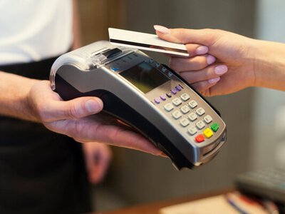 Уряд відклав обов’язковість терміналів для ФОПів 1-ої групи: вже відомо, до коли