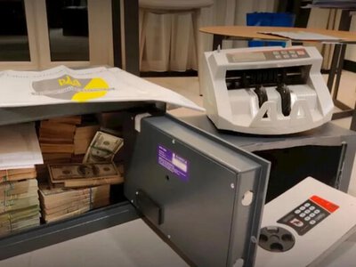  Підозра п’ятьом нардепам за отримання хабарів за голосування 