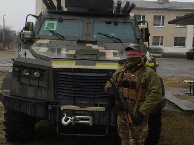 Ялинка, цукерки і мінометний вогонь: як бійці ССО зустрічають Новий рік на фронті