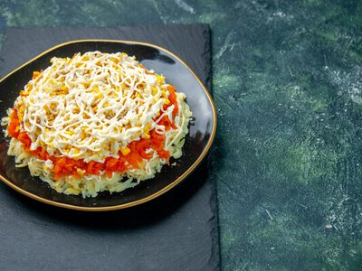 Салат з рисом і тунцем, який рятує, коли немає часу готувати