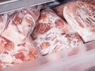 Скільки можна зберігати м’ясо в морозилці?