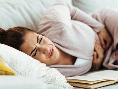 Як швидко прибрати здуття живота: список продуктів, які допоможуть