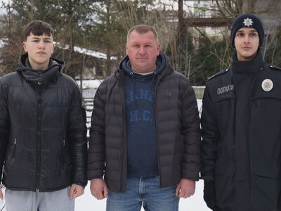 За крок до трагедії: як небайдужі врятували чотирьох дітей (відео)