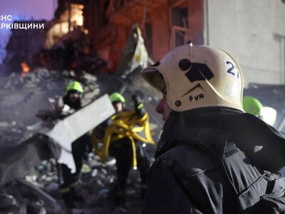 Росіяни вдарили ракетами по багатоповерхівці у Харкові: 31 постраждалий