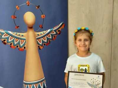 Президент відзначив юну волонтерку з Полтавщини державною нагородою «Майбутнє України»