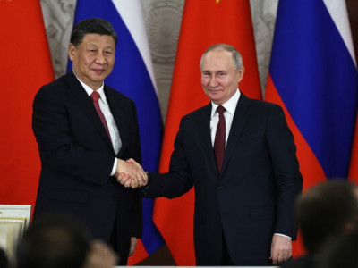 Сі Цзіньпін привітав Путіна з Новим роком і запевнив у подальшому зміцненні партнерства