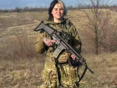 У Києві попрощалися з військовослужбовицею і мисткинею Ланою Чорногорською. ФОТО