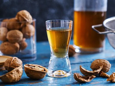 Найкраща настоянка волоського горіха за дідусевим рецептом зцілить вас від багатьох хвороб