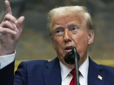 Трамп заявив, що йому загрожує імпічмент, якщо республіканці не виграють проміжні вибори наприкінці року