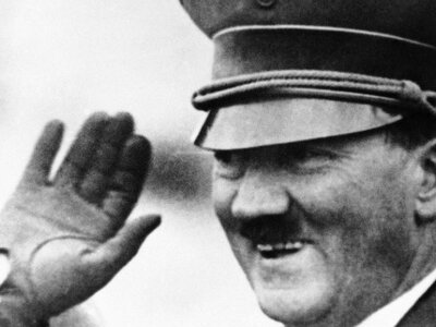 В калюжі сечі та розстріл біля туалету - як помирали диктатори ХХ століття