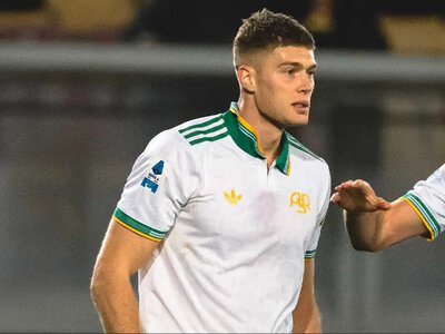 Радість та шок. Довбик грав лише 26 хвилин, але забив і став найкращим гравцем матчу