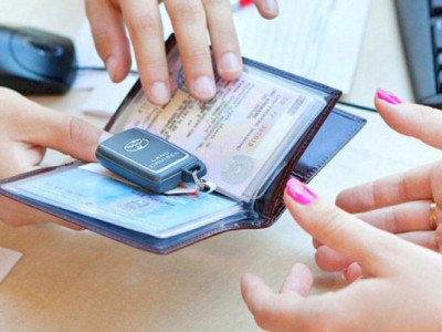 Пенсійний збір при реєстрації авто змінився: скільки доведеться платити у 2026 році