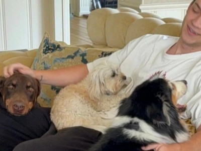 46-річна зірка «Війни наречених» - 22-річному сину: «Бути твоєю мамою - це подарунок»