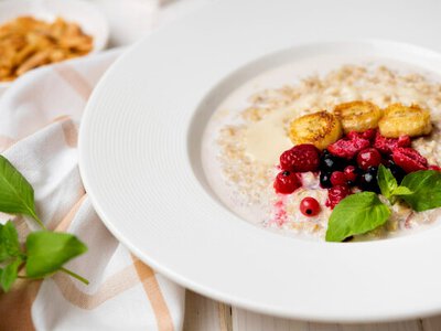 Ви ще не готували просо так: ніжна каша з грушами, від якої важко відірватися