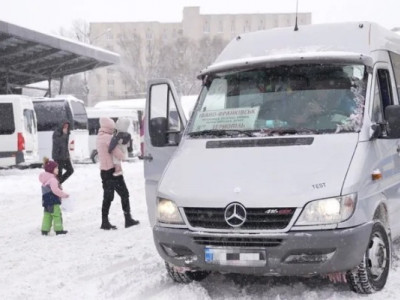  “Не прибув жоден автобус”: до яких сіл відмінили рейси 