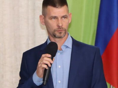 Підозру отримав псевдопосадовець окупаційного «уряду» Лутугине на Луганщині