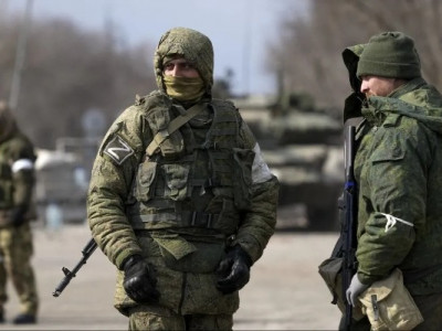 Окупанти змушують дітей Луганщини молитися з солдатами на передовій