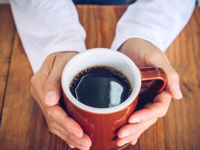 Чому не можно пити каву на порожній шлунок