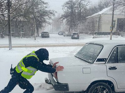 Снігова пастка для водія: як правильно визволити автомобіль