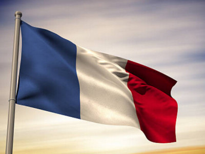 Франція запускає кампанію з набору добровольців для нової військової служби (ВІДЕО)